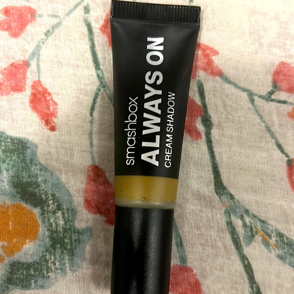 Smashbox Cream Shadow